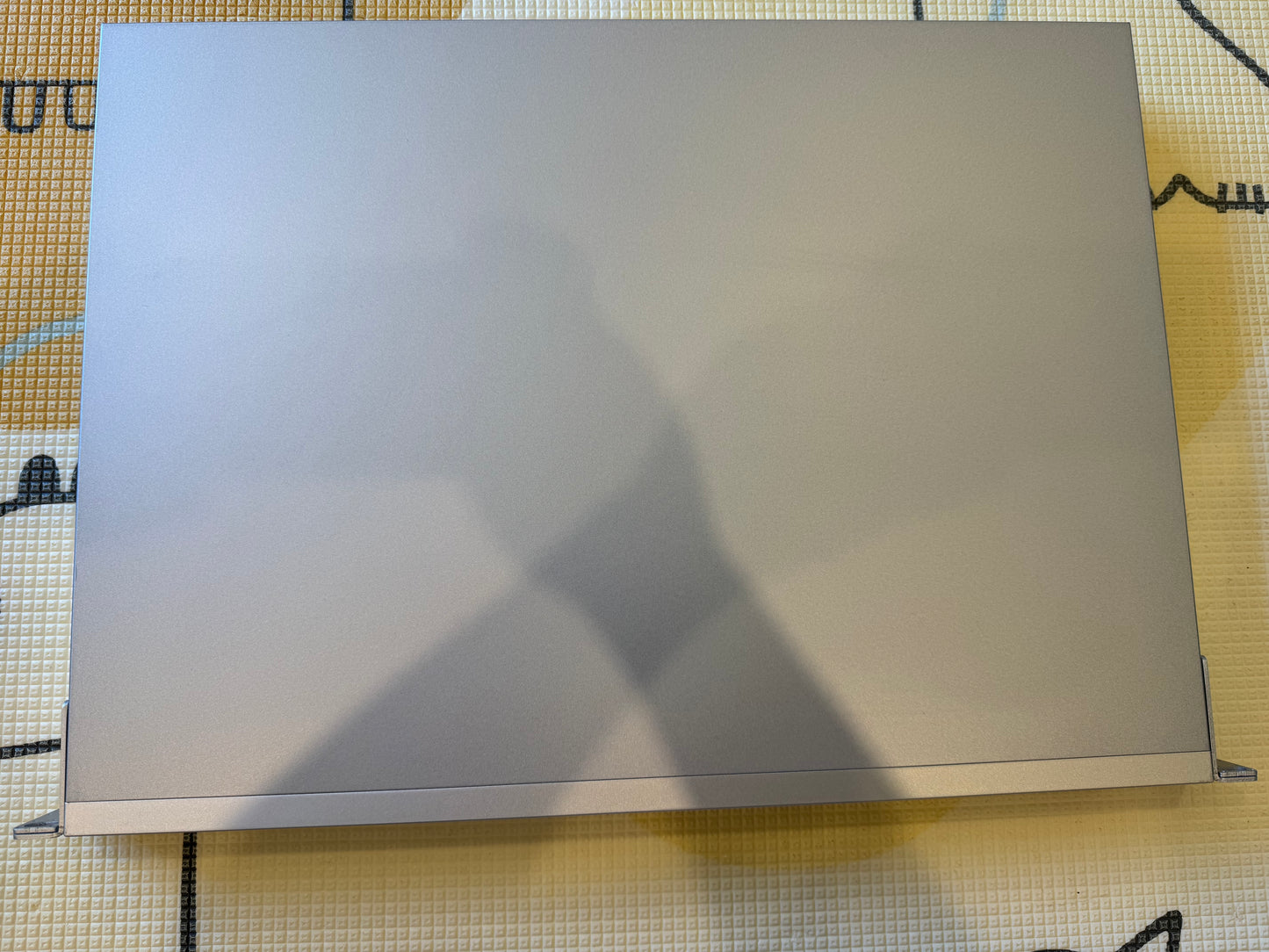 Pre-Owned Ubiquiti USW-Enterprise-24-PoE (400W) 12x2.5GbE PoE+ & 12xGbE PoE+ Enterprise Managed Layer 3 Switch